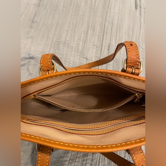 Genuine Vintage Louis Vuitton Bucket bag PM
Height 10.5” width 6.25” base 8.75” - Picture 6 of 16